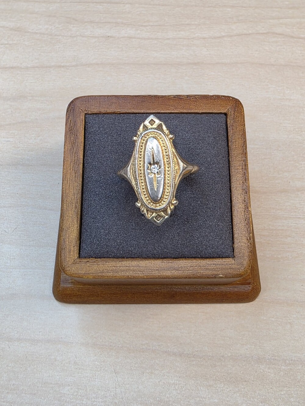 Vintage Avon Art Deco Kensington Signet Victorian Cocktail Ring Star